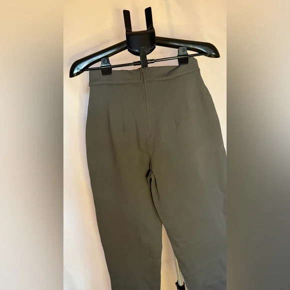 High-Waist Slim Fit Women's Pants in Gray - Picture 8 of 8